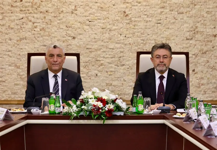 TARIM VE ORMAN BAKANLIĞIMIZIN EV SAHİPLİĞİNDE; TİCARET BAKANIMIZ ÖMER BOLAT VE TARIM VE ORMAN BAKANIMIZ İBRAHİM YUMAKLI’NIN KATILIMLARIYLA HUBUBAT SEKTÖRÜ İSTİŞARE TOPLANTISI GERÇEKLEŞTİRİLD - Ankara gümrük müşavirliği ve dış ticaret rehberi