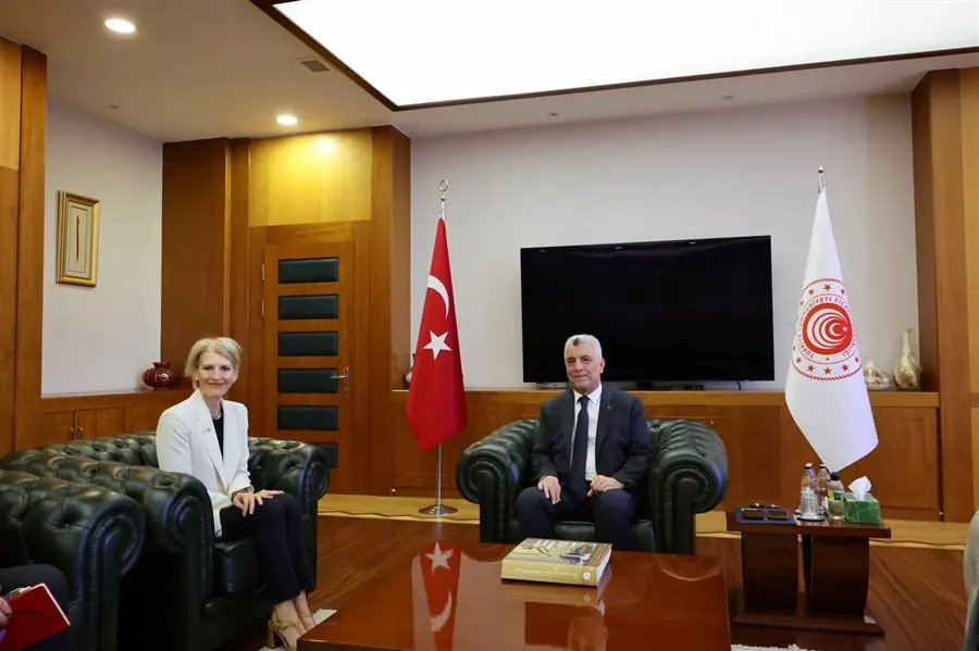 Ticaret Bakanı Ömer Bolat Birleşik Krallık'ın Ankara Büyükelçisi Jill Morris ile Görüştü - Ankara gümrük müşavirliği ve dış ticaret rehberi