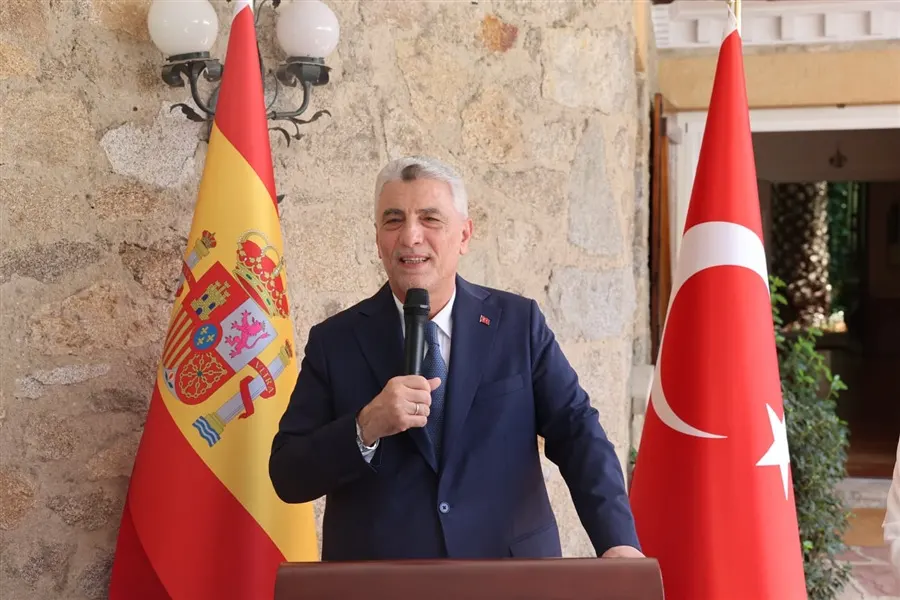 Ticaret Bakanı Ömer Bolat, Madrid'de Türk ve İspanyol İş Dünyası Temsilcileriyle Buluştu - Ankara gümrük müşavirliği ve dış ticaret rehberi