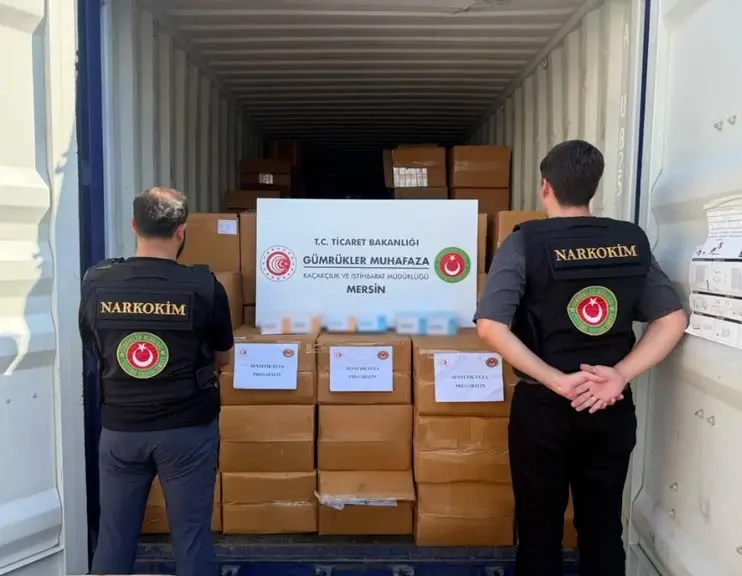 TİCARET BAKANLIĞI GÜMRÜKLER MUHAFAZA EKİPLERİ, ZEHİR TACİRLERİNE GEÇİT VERMİYOR