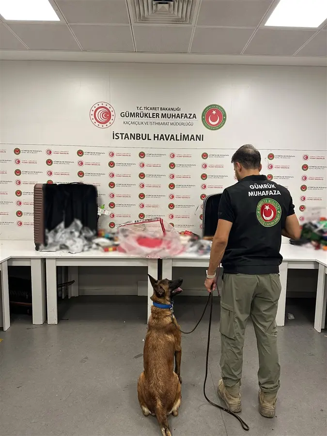 TİCARET BAKANLIĞI GÜMRÜKLER MUHAFAZA EKİPLERİNDEN UYUŞTURUCU TACİRLERİNE GEÇİT YOK